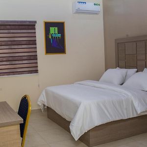 Mitos Luxury Suites